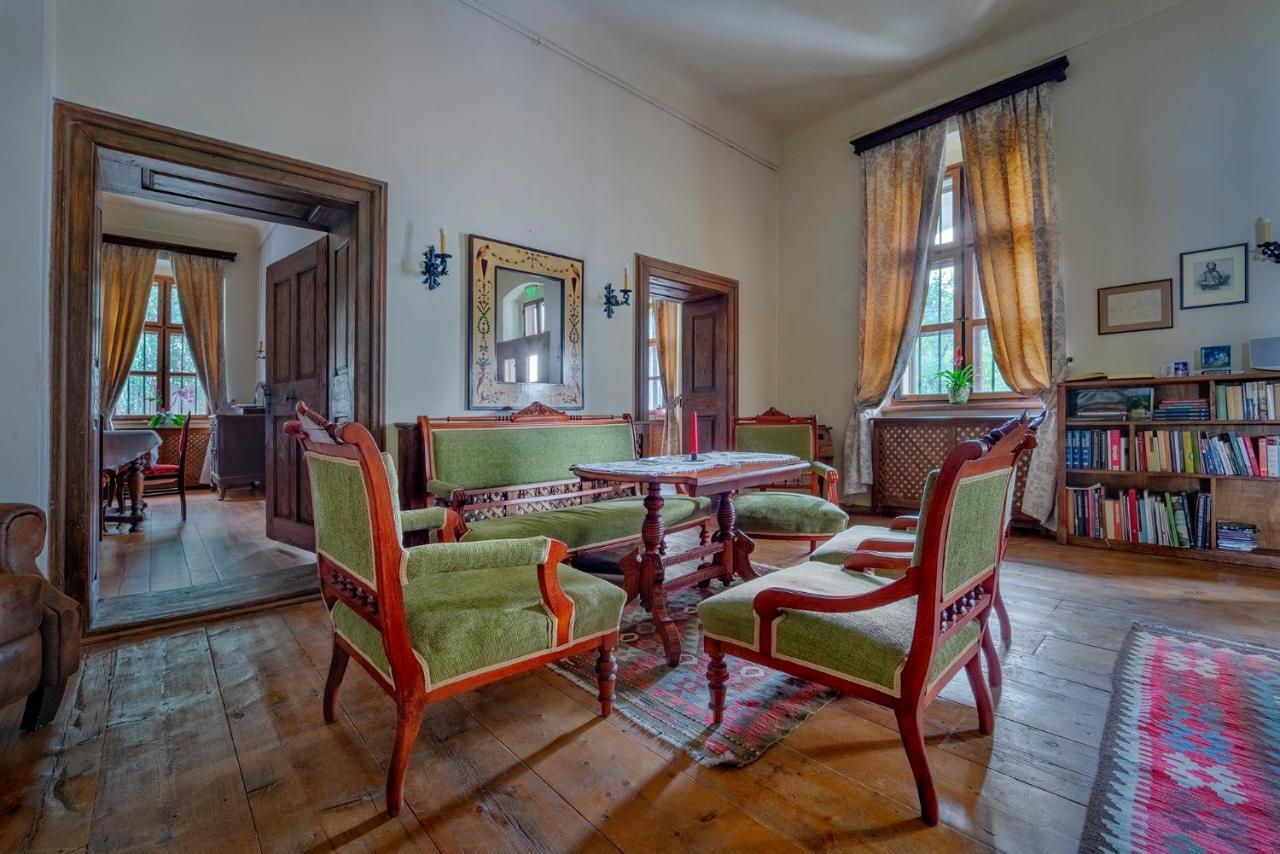 Conacul Gaal Kuria Hotell Dalnic Exteriör bild
